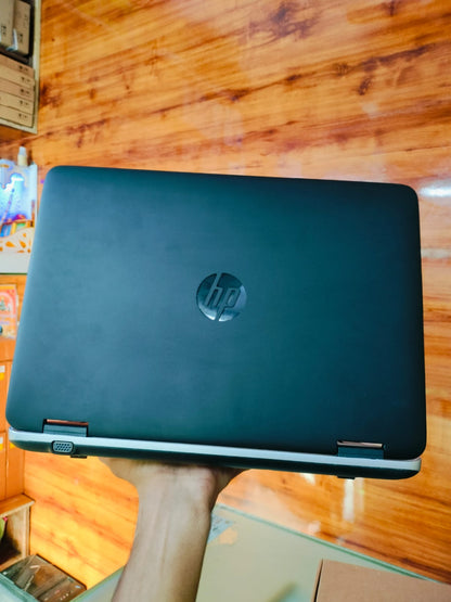 BOXPACK LAPTOP    A+++ MODEL: HP PROBOOK 640 g2 PROCESSOR: I5 6TH GENERATION RAM : 8GB STORAGE 256GB SSD 14' INCH SCREEN  With adapter